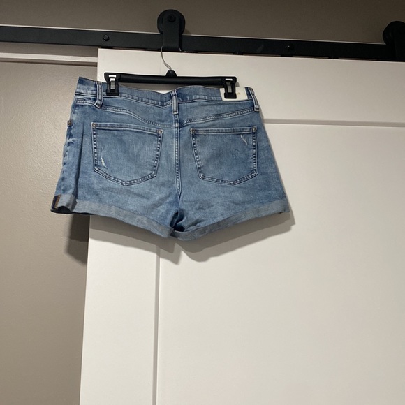 Express shorts women’s shorts size 8 - Picture 2 of 4